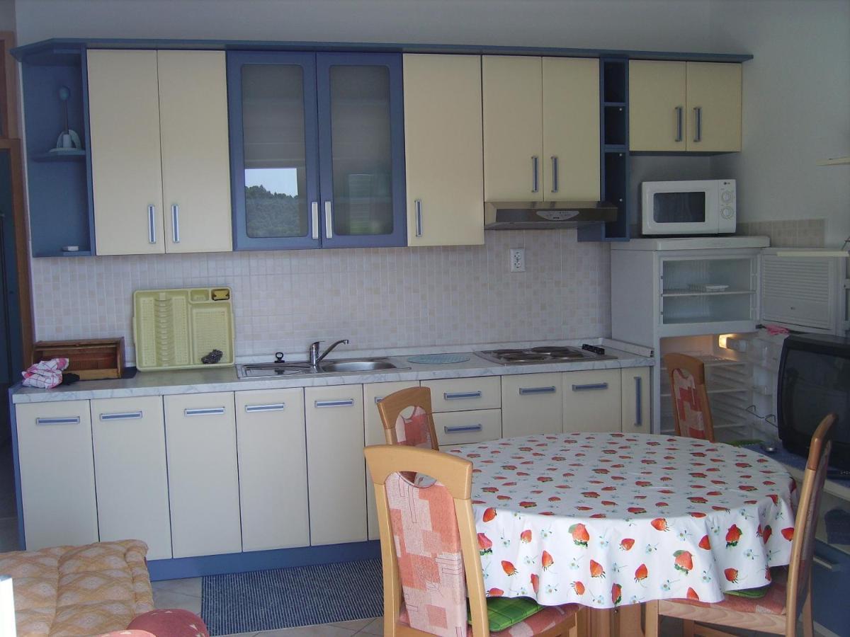 Apartments By The Sea Milna, Hvar - 12244 Exterior foto